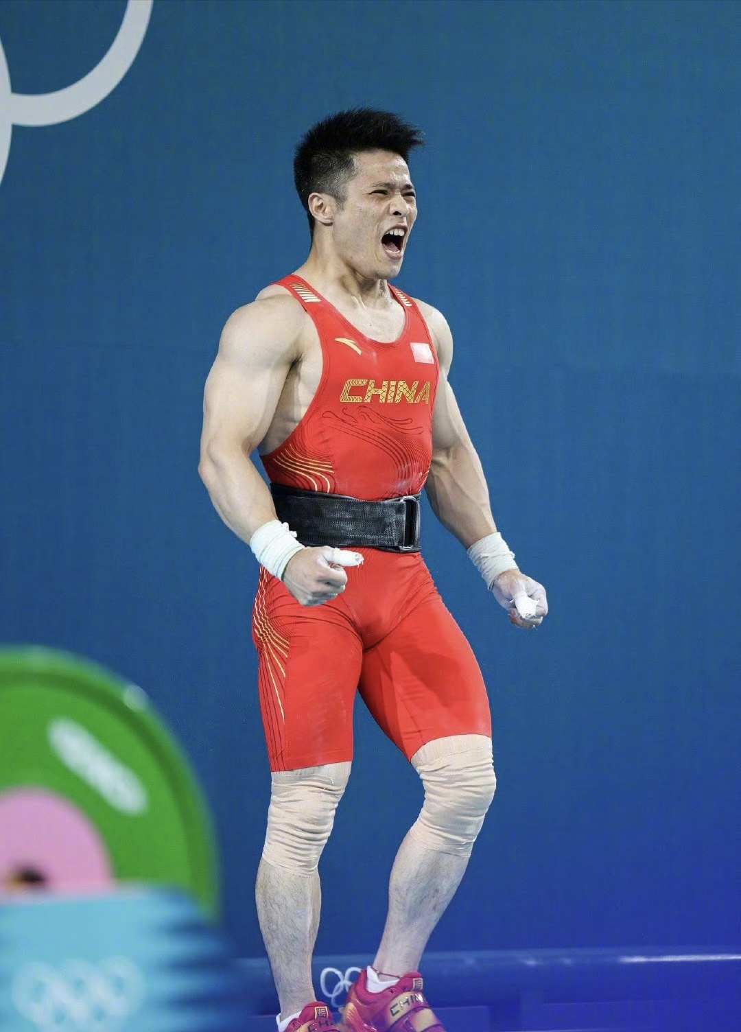 包含体育界的风云人物：运动员实力展示的词条