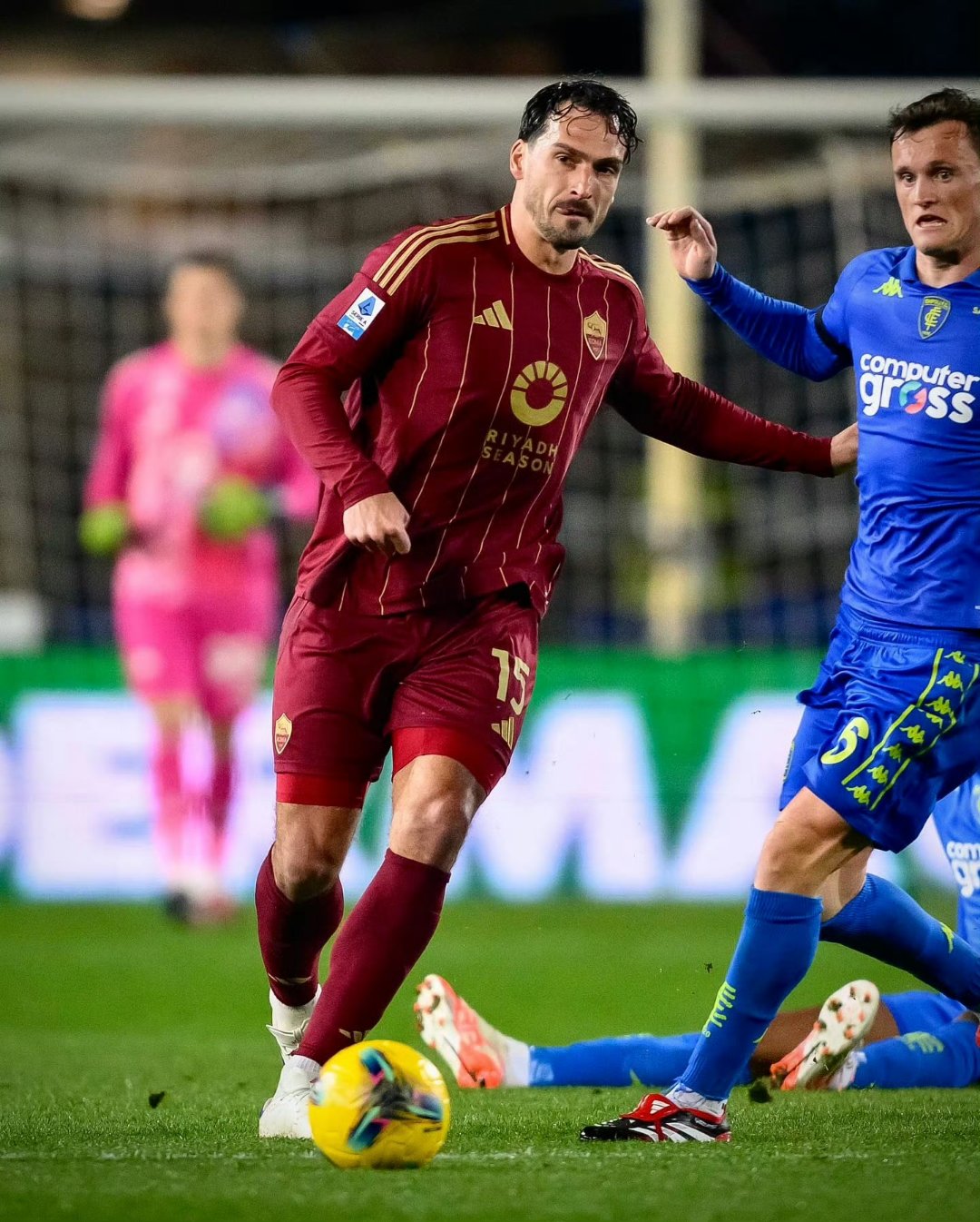 罗马电击：拉齐奥大胜佛罗伦萨争夺联赛榜首的简单介绍