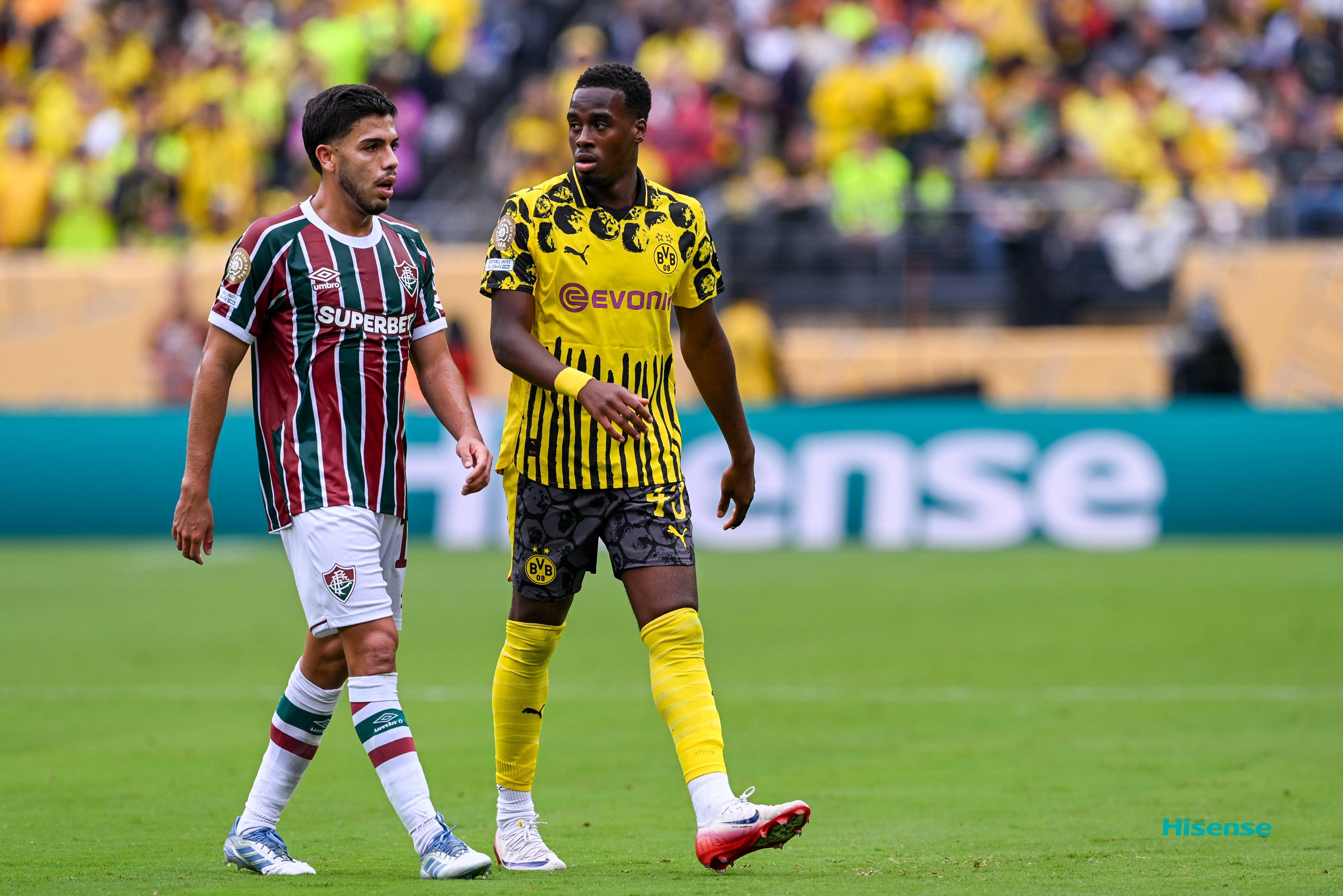 新晋球星在比赛中展现出色表现